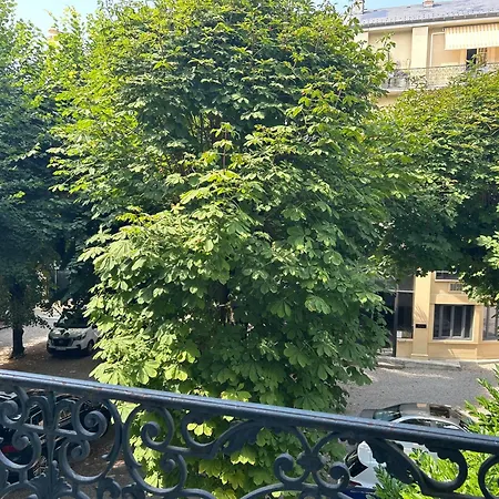 Cosy studio hyper centre balcon Wifi *