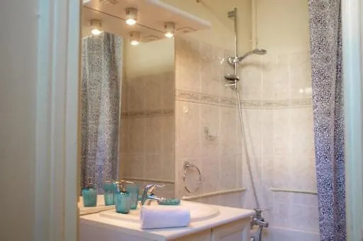 Cozy Downtown Balcony Wifi Aix-les-Bains